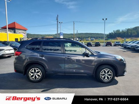 Certified 2022 Subaru Forester Premium image 6