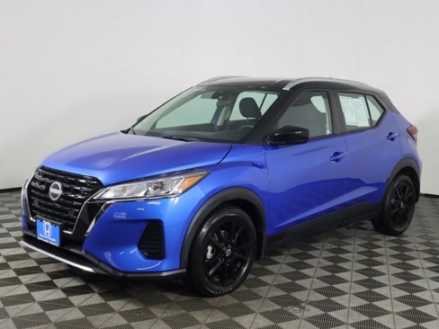 Used 2023 Nissan Kicks SV image 6