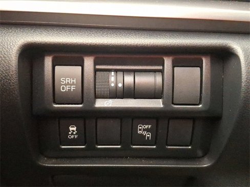 Used 2019 Subaru Crosstrek 2.0i Limited w/ Moonroof Package w/Navigation image 25