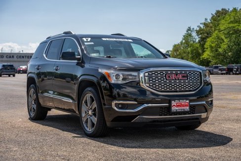 Used 2017 GMC Acadia Denali w/ Technology Package image 1
