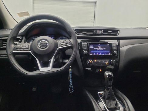 Used 2021 Nissan Rogue Sport S image 22