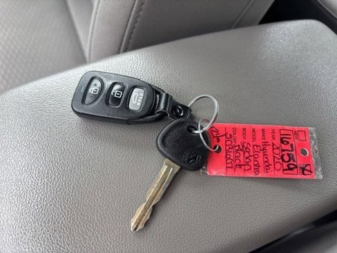 Used 2020 Hyundai Elantra SE image 44