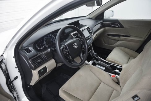 Used 2016 Honda Accord EX image 16