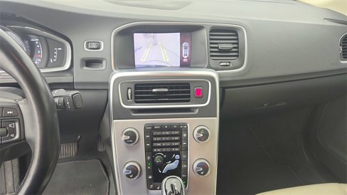 Used 2018 Volvo S60 T5 Inscription w/ Technology Package image 25