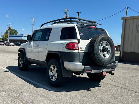Used 2010 Toyota FJ Cruiser 4WD image 5