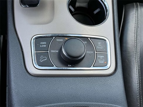 Used 2014 Jeep Grand Cherokee Overland w/ Advanced Technology Group image 7