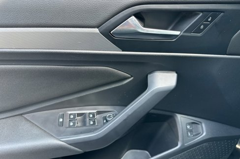 Used 2021 Volkswagen Jetta SE image 10