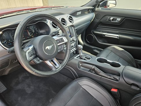 Used 2022 Ford Mustang Premium w/ Equipment Group 201A image 4