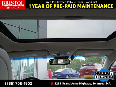 Used 2017 Toyota Avalon Limited image 19