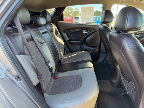 Used 2013 Hyundai Tucson GLS image 16