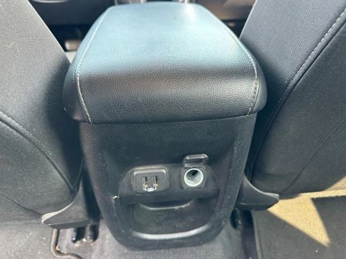 Used 2020 Chevrolet Colorado LT image 18