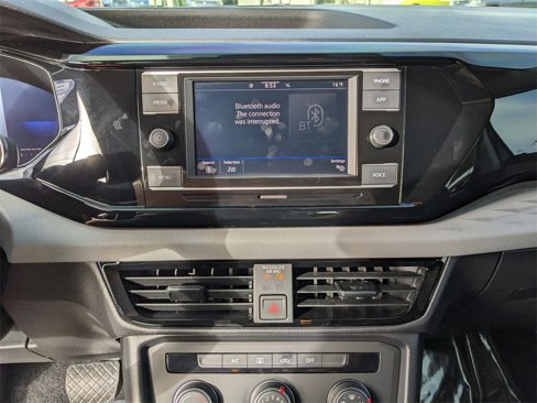 Certified 2022 Volkswagen Taos S image 20