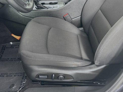 Used 2023 Chevrolet Malibu LT image 19
