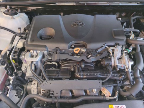 Used 2018 Toyota Camry SE image 14