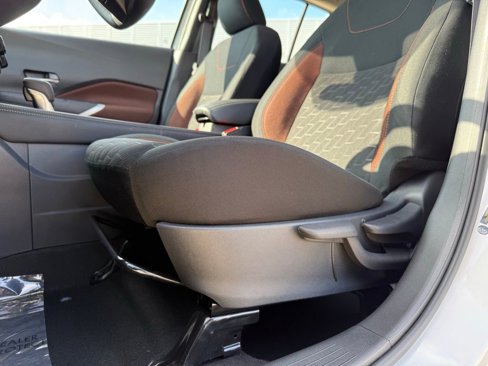Certified 2023 Nissan Kicks SV w/ Interior Electronics Package image 11