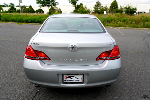 Used 2005 Toyota Avalon XL image 6