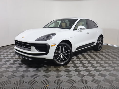 New 2025 Porsche Macan image 1
