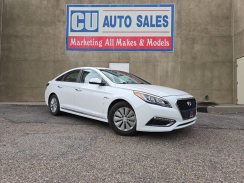 Used 2016 Hyundai Sonata SE image 1