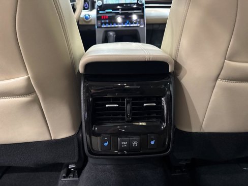 Used 2020 Toyota Avalon Limited image 67
