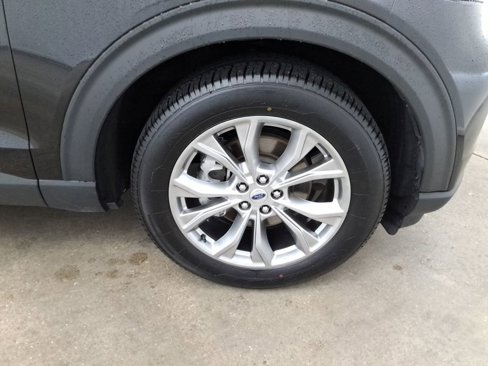Used 2024 Ford Explorer Limited image 26