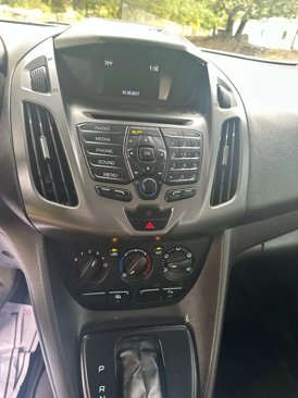 Used 2017 Ford Transit Connect XL image 38