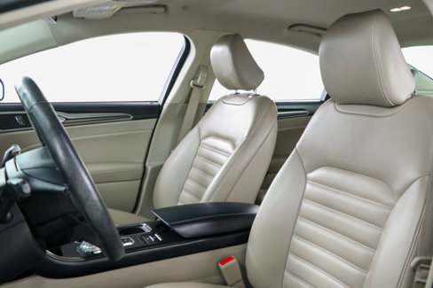 Used 2020 Ford Fusion SEL image 24