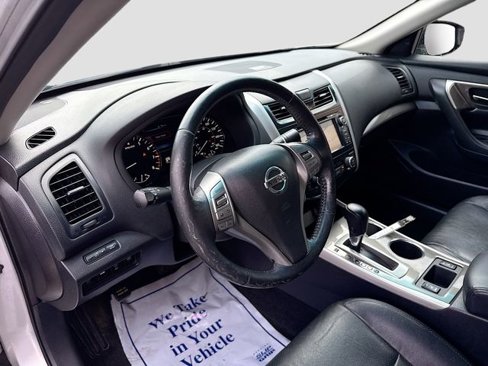 Used 2015 Nissan Altima 2.5 SL w/ Technology Package image 10
