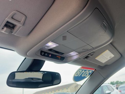 Used 2018 Chevrolet Equinox LS image 33