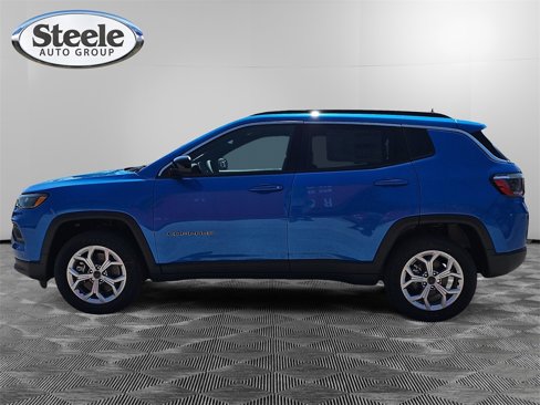 New 2025 Jeep Compass Latitude image 2