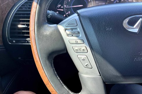 Used 2016 INFINITI QX80 Limited image 23