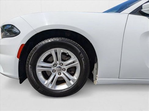 Used 2020 Dodge Charger SXT w/ Leather Interior Group image 17