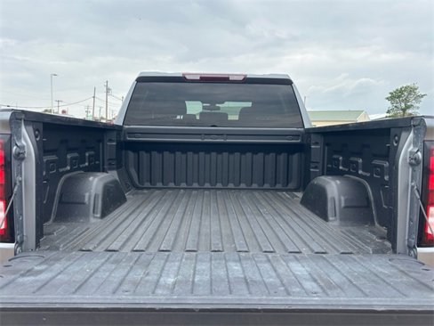 Used 2020 GMC Sierra 1500 SLE w/ SLE Value Package image 27