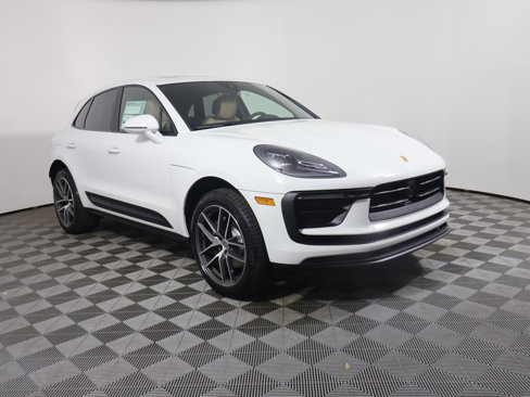 New 2025 Porsche Macan image 9