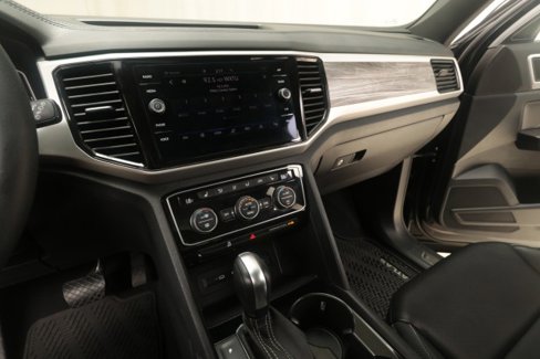 Used 2022 Volkswagen Atlas Cross Sport SE image 43