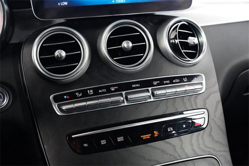 Used 2023 Mercedes-Benz GLC 300 4MATIC Coupe image 54