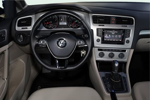 Used 2015 Volkswagen Golf SE image 19