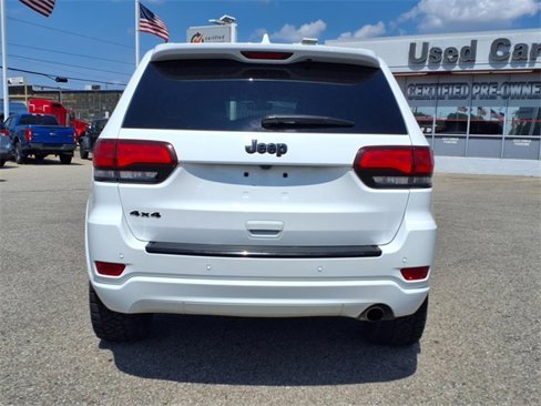 Used 2018 Jeep Grand Cherokee Altitude image 10