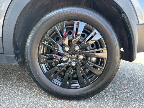 Certified 2020 Nissan Kicks S image 19