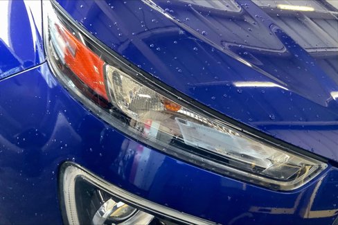 Used 2023 Hyundai Venue Limited image 26