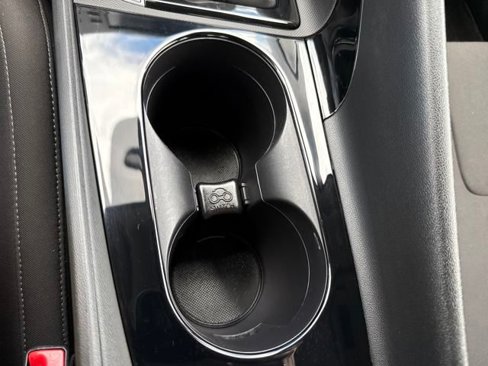 Certified 2023 Hyundai Elantra Blue image 19