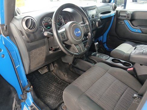 Used 2012 Jeep Wrangler Unlimited Sport image 49