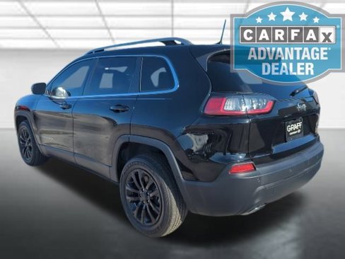 Used 2020 Jeep Cherokee Latitude Plus image 2