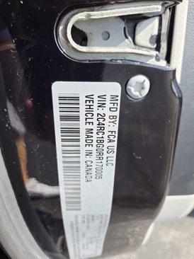 Used 2024 Chrysler Pacifica Touring-L image 42