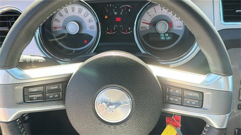 Used 2012 Ford Mustang GT Premium image 11
