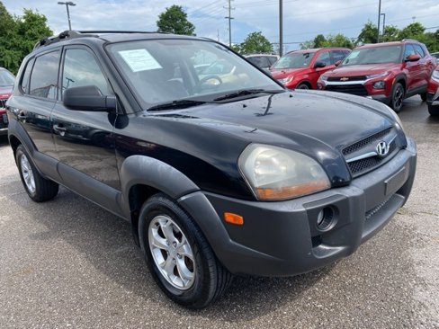 Used 2009 Hyundai Tucson SE image 1