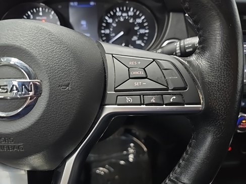 Used 2019 Nissan Rogue SV image 20