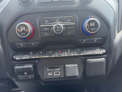 Used 2020 Chevrolet Silverado 1500 LT w/ All-Star Edition image 26