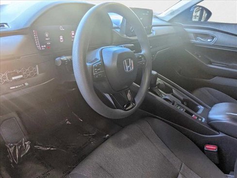 Used 2023 Honda Accord EX image 11