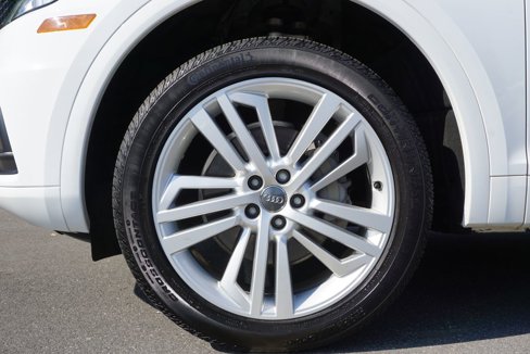 Used 2018 Audi Q5 2.0T Premium Plus w/ Premium Plus Package image 19
