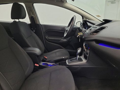 Used 2015 Ford Fiesta SE image 21